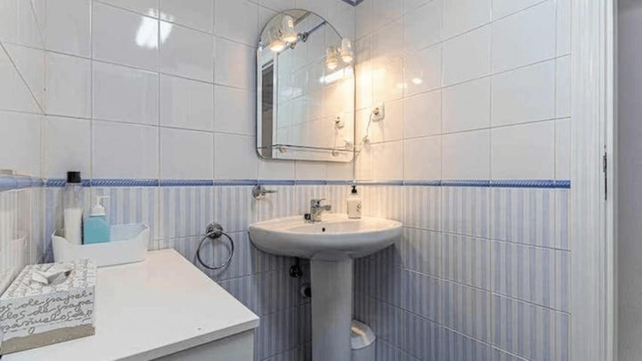 797 Holiday Rentals - Piso Para 4 Con Amplia Terraza Al Jardin Y Al Mar Benalmádena Dış mekan fotoğraf