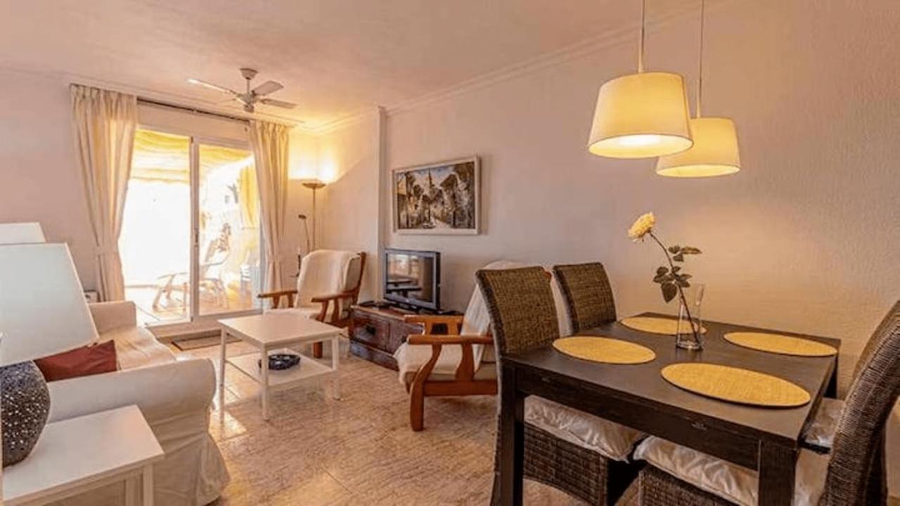 797 Holiday Rentals - Piso Para 4 Con Amplia Terraza Al Jardin Y Al Mar Benalmádena Dış mekan fotoğraf